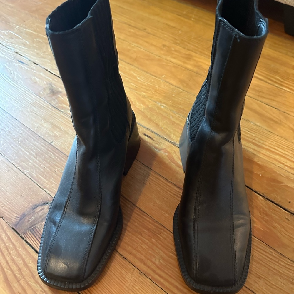 Sam Edelman Square Toe Boots Size 7